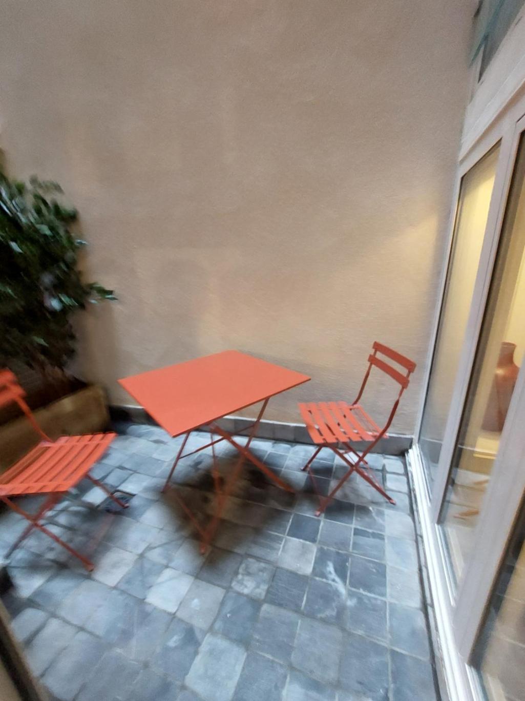 Apartments Paris Centre - At Home Hotel Exterior photo